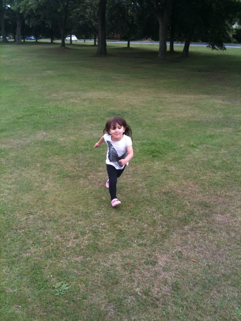 NO MEAN FEET // how we helped to correct positional talipes with barefoot technology
