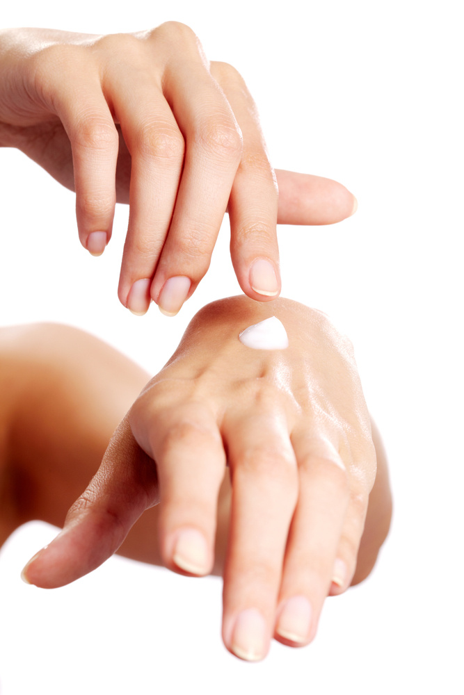 HELPING HAND // soothing gel for cracked, itchy skin