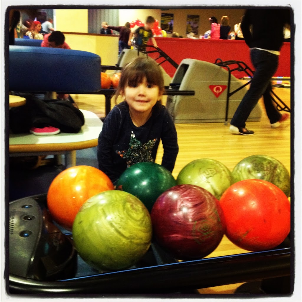 FUN, FAMILY FRIENDLY & AFFORDABLE // our day out at hollywood bowl