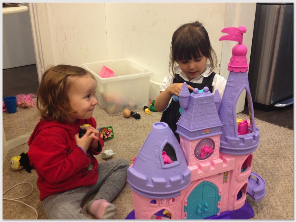 FUN & FIGHTING (fisher-price princess palace)