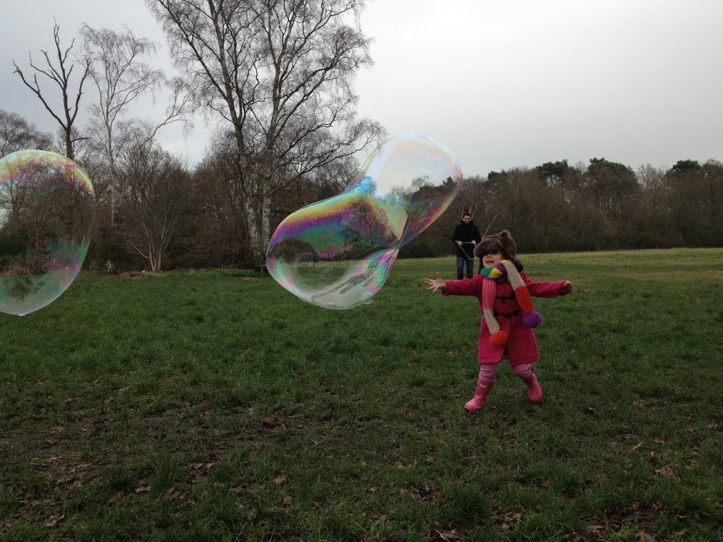bubble blowing dr Zigs 3