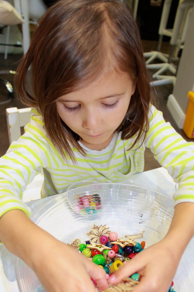 L with beads to go inside baubles