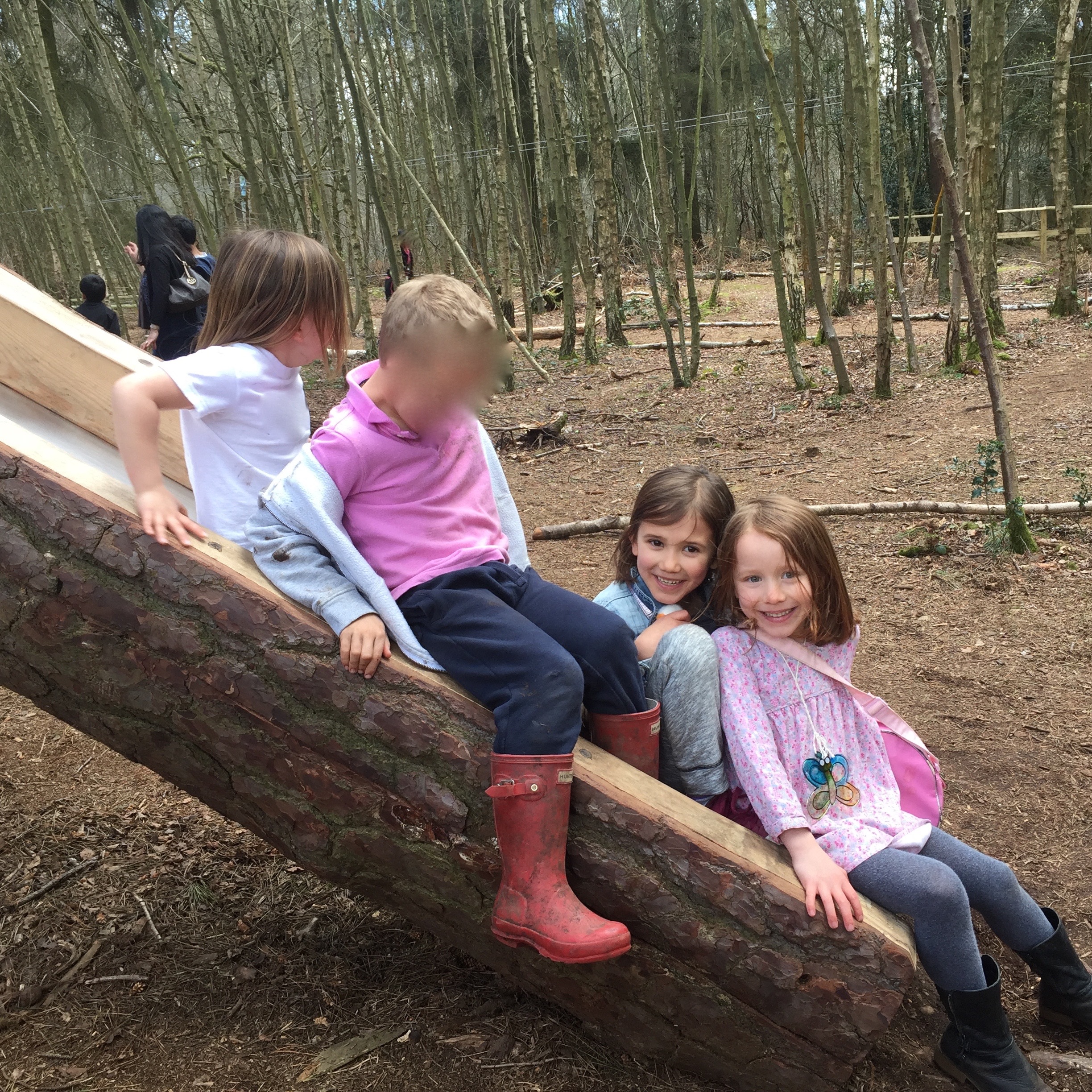CAN YOU SPOT THE BLOGGER KIDS..?