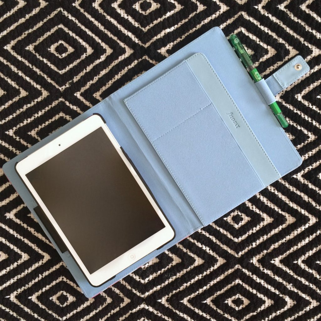 Filofax iPad cover open