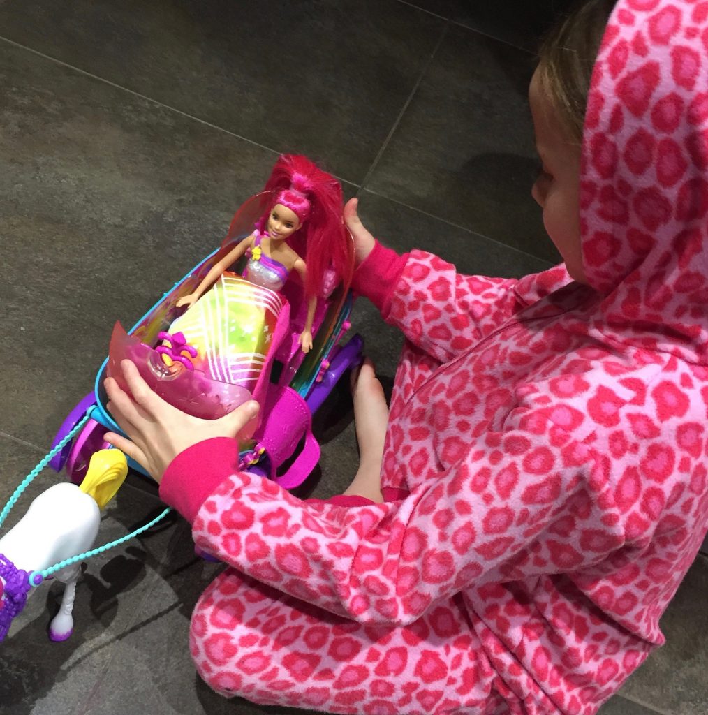 Barbie Dreamtopia horse and carriage Lil Sis playing