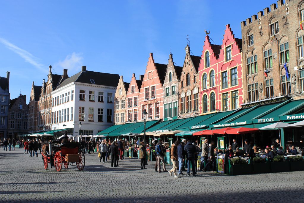 Bruges Markt day