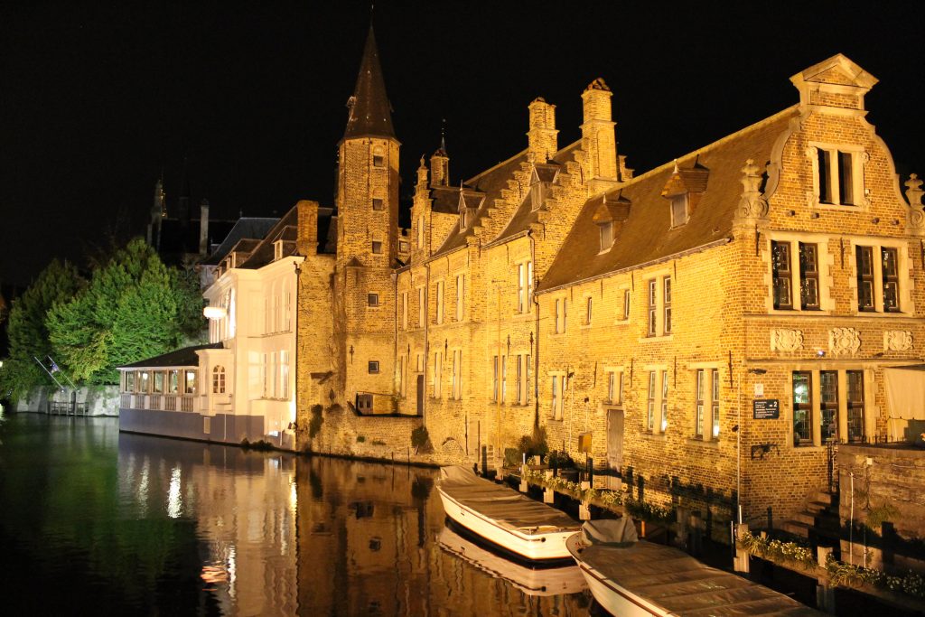Bruges canal by night 3