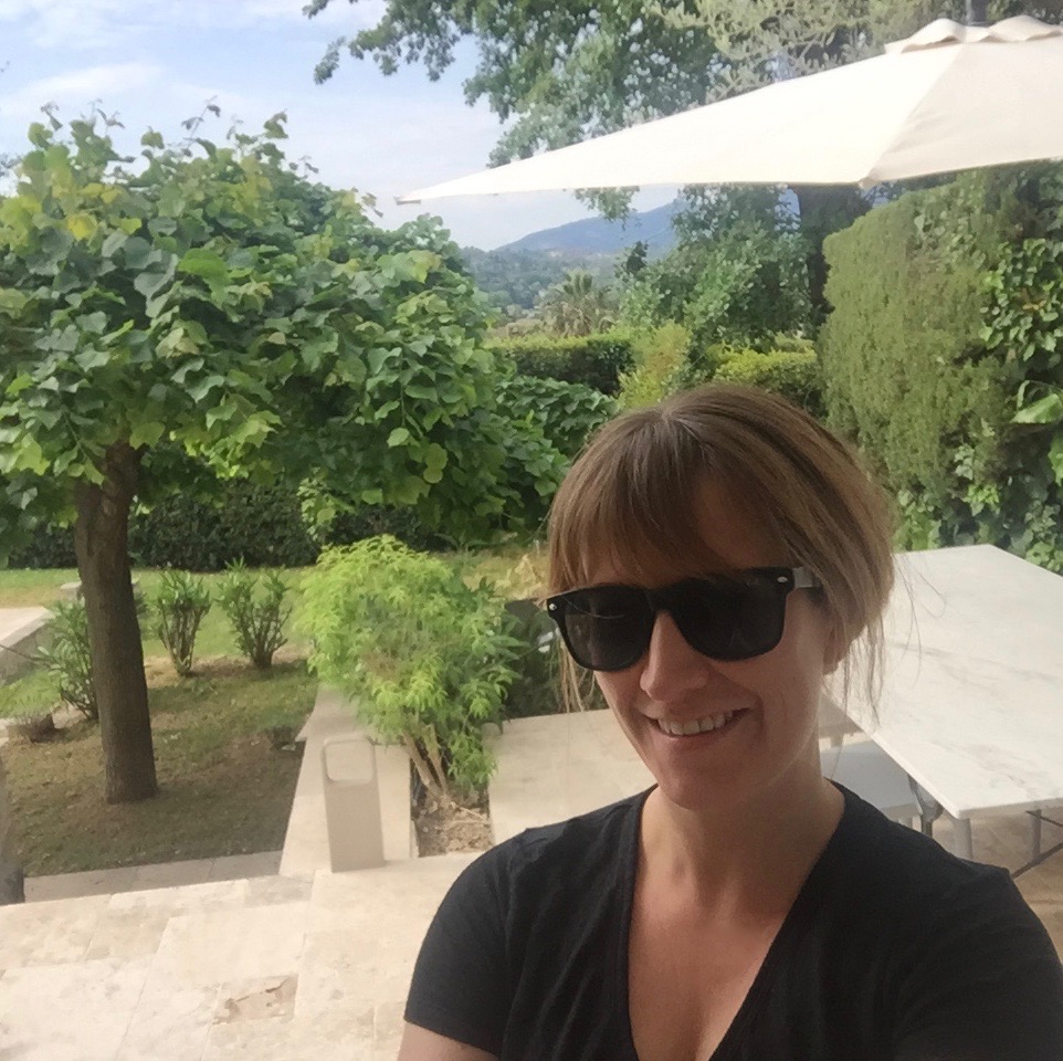 why you should try solo travel - photo in Grasse