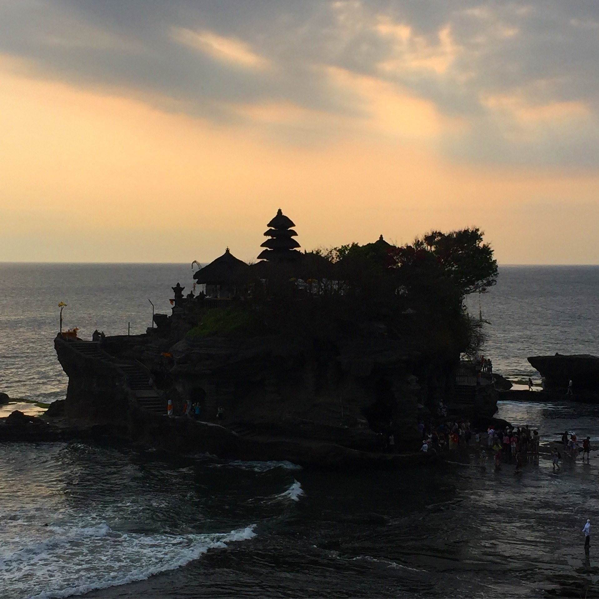 Bali family holidays tanah lot