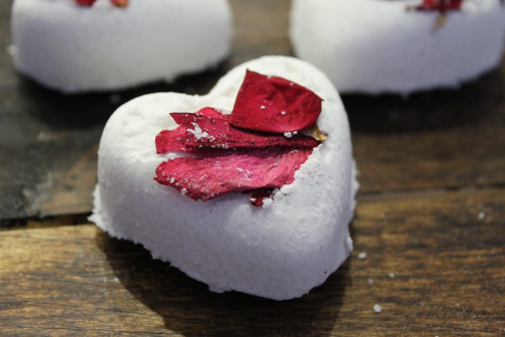 Mother's Day crafts lone bath bomb
