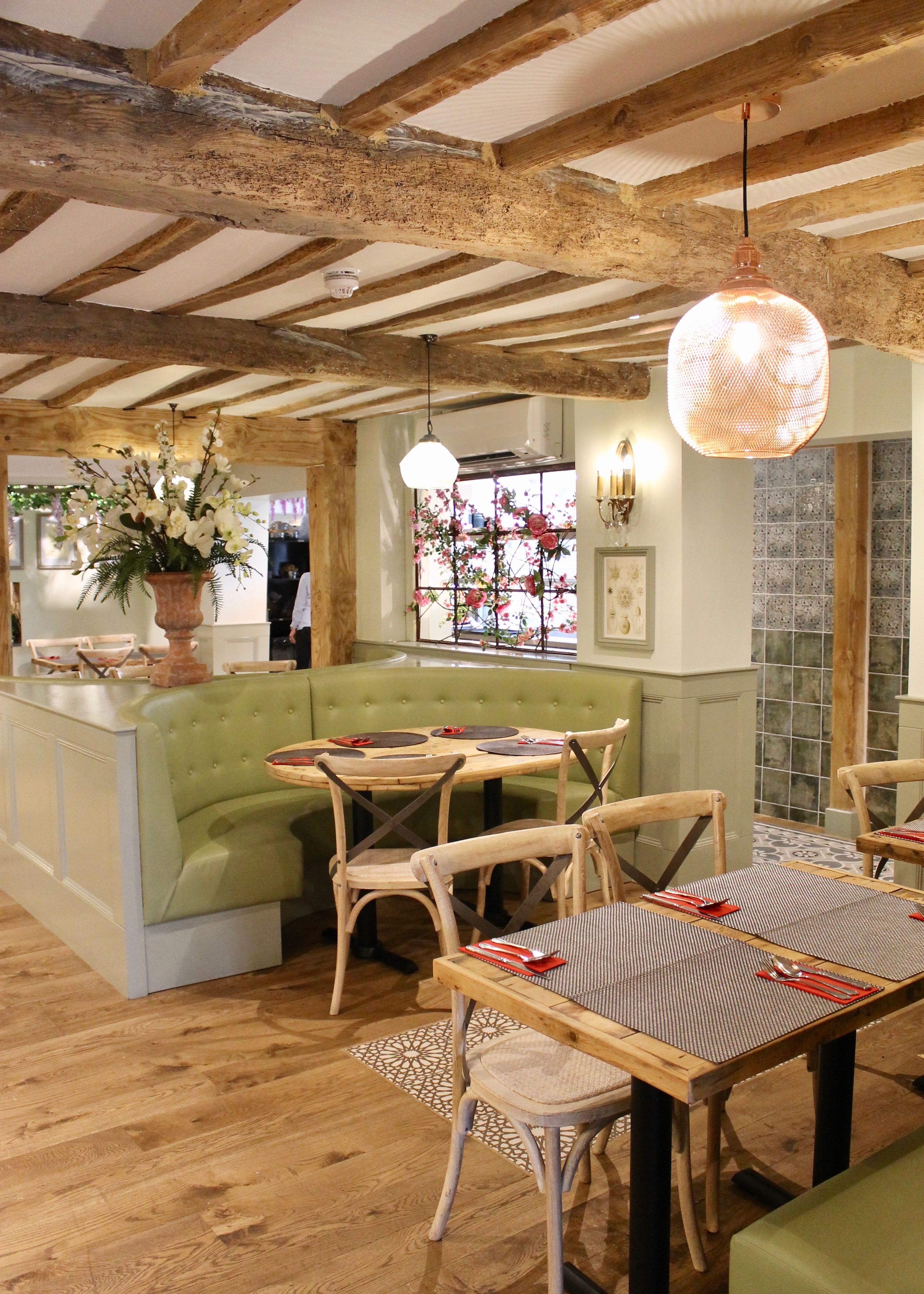 Thai food for kids interior banquette