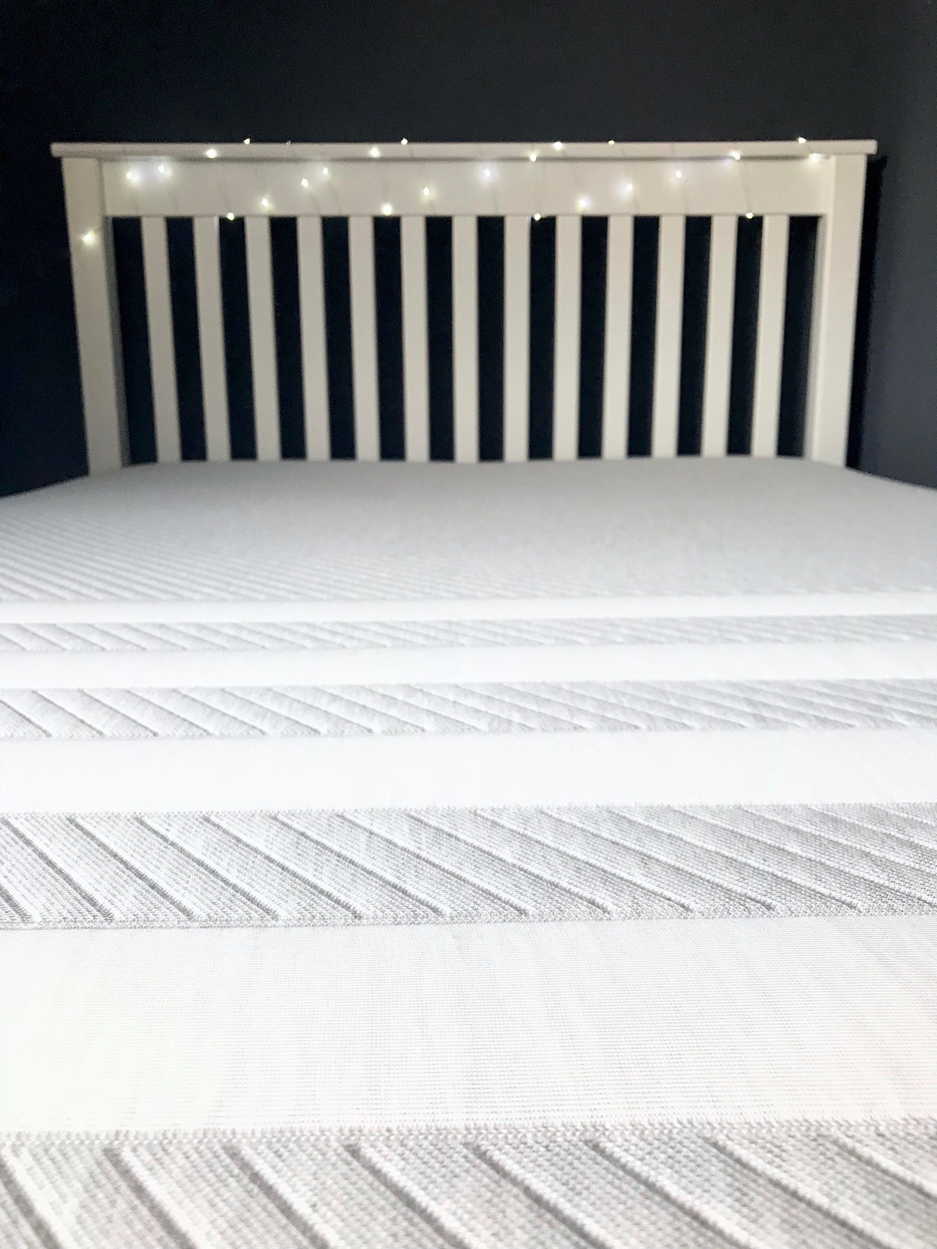 Leesa mattress review close up