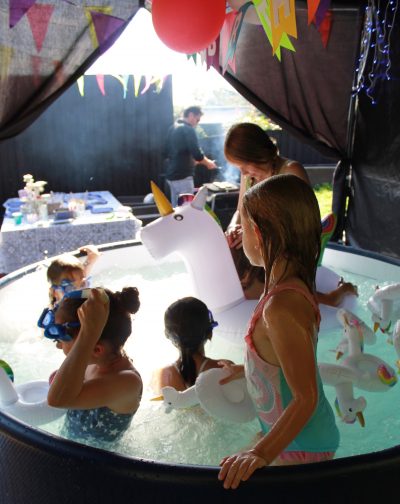 THE BEST PARTY EVER // big sis’s hot tub disco birthday