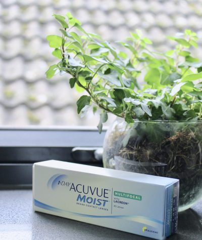 PUTTING AN END TO LONG-ARM SYNDROME // how it felt to wear 1-day acuvue moist multifocal contact lenses